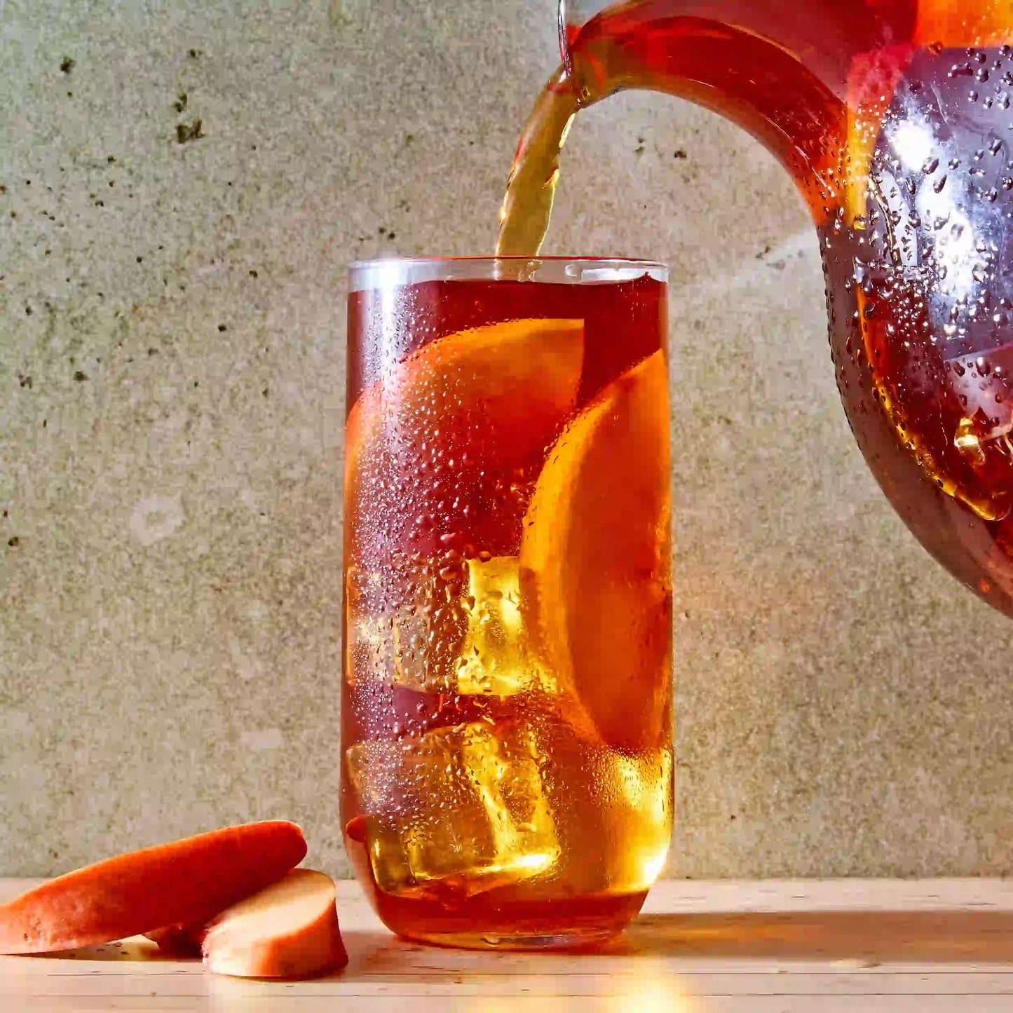 Peach Iced Tea by Skewers – Refreshing Fruity Tea Fusion Drink