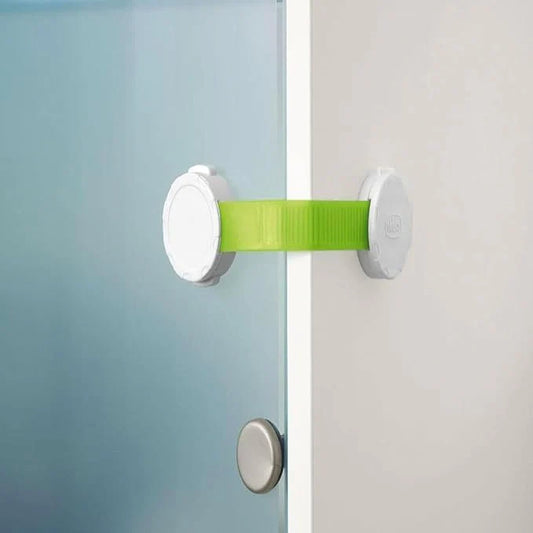 Chicco Multi Locking Bar – Child Safety Lock for Home Protection