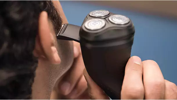 Philips Shaver - S1223/41 -  3D Flex Head, Rounded Caps, And 40-minute Runtime