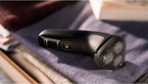 Philips Shaver - S1223/41 -  3D Flex Head, Rounded Caps, And 40-minute Runtime